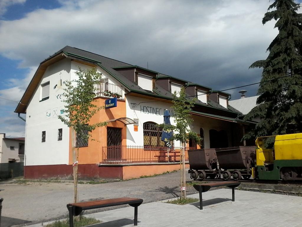 Hostinec Banik Lubela Экстерьер фото